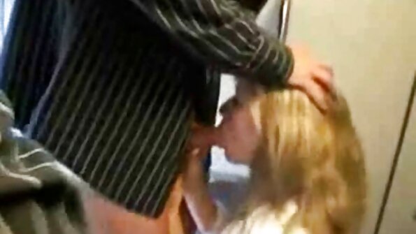 Blondi pärakuauk töötatakse välja valamisel.